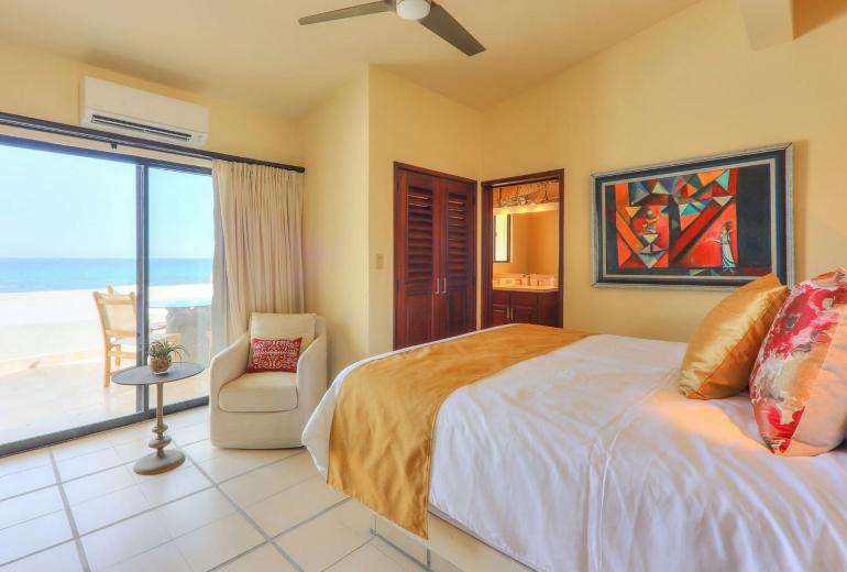 Cab026 - 5 bedroom villa with private beach in Los Cabos