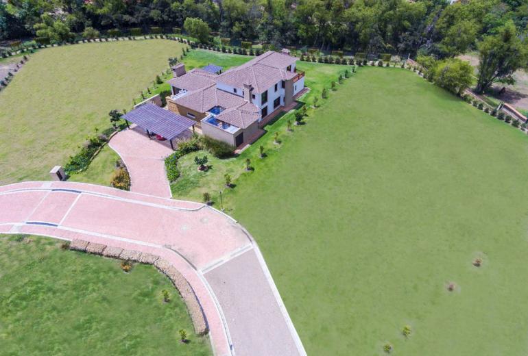 Vdl001 - Villa rustique de 4 chambres à Villa de Leyva