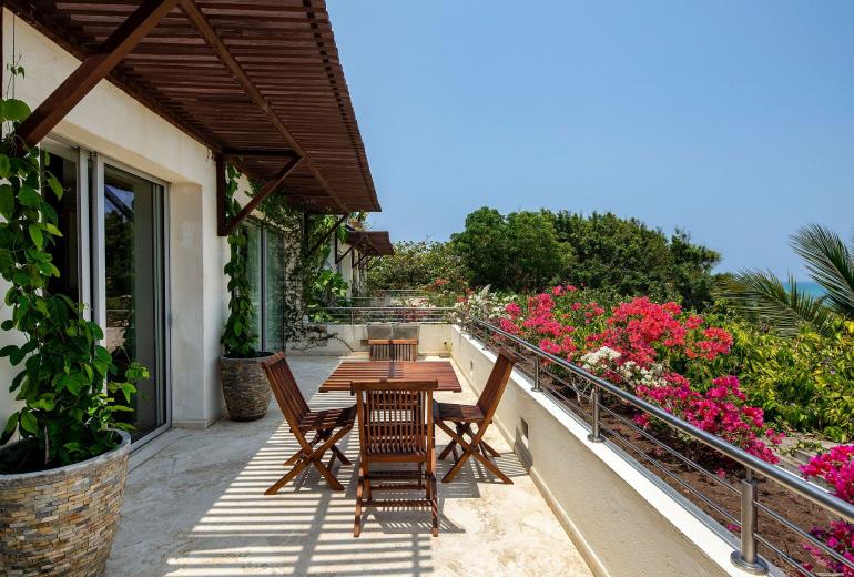 Car029 - Belle villa avec piscine front de mer à Carthagène