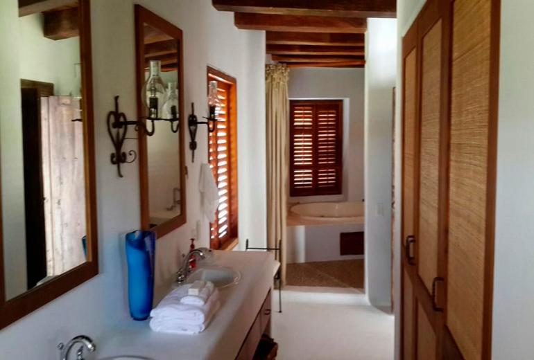 Car093 - Casa de 4 dormitorios con piscina en Cartagena