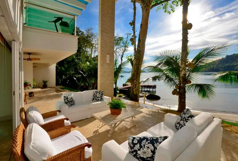 Ang046 - Beautiful beachfront mansion in Angra dos Reis