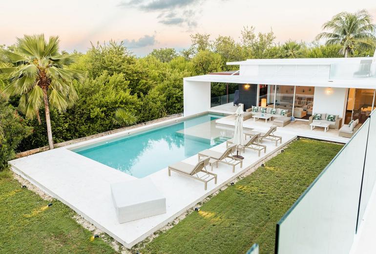 Can001 - Magnífica villa con piscina en Cancún