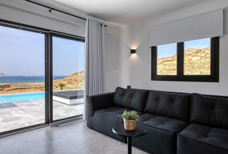 Cyc036 - Villa in Ftelia Beach, Mykonos