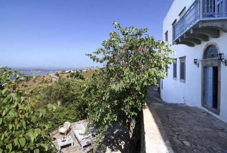 Cyc007 - Villa d'un domaine du 18ème siècle à Patmos
