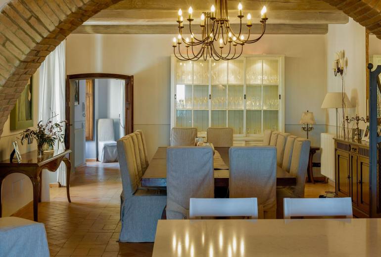 Umb004 - Superb Country Estate, Umbria