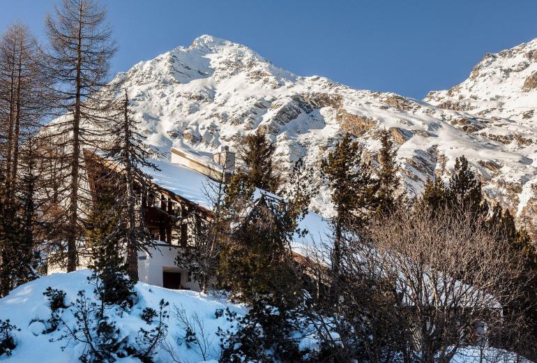 Gri008 - Lujoso chalet de esquí suizo, cerca de St. Moritz