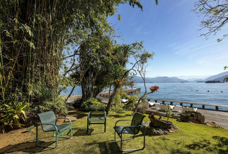 Ang101 - Isla en Angra dos Reis