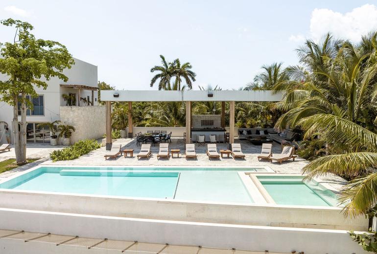 Can003 - Villa de lujo frente al mar en Cancún