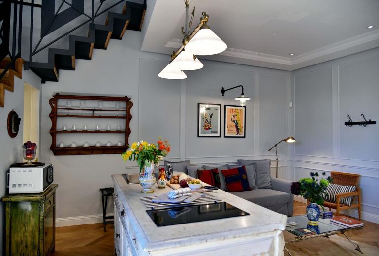 Tus015 - Appartement confort avec terrasse, Centre Florence