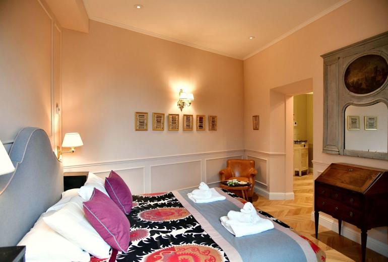 Tus017 - Apartamento Grande de Luxo com Terraço