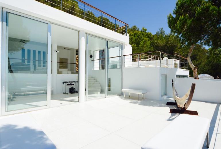 Ibi002 - Most Exclusive Luxury Villa in Ibiza