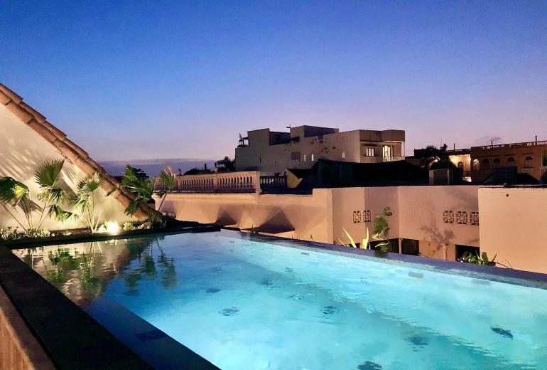 Car032 - Hermosa casa de 5 cuartos con piscina en Cartagena