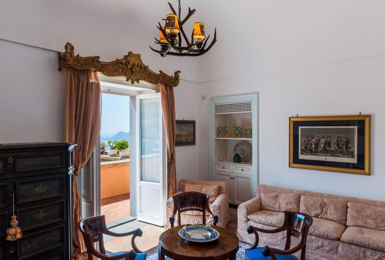 Cam011 - Villa na Costa de Sorrento, Campânia