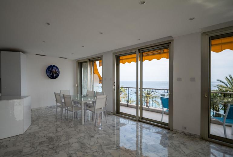 Azu018 - Apartment overlooking the sea, Nice