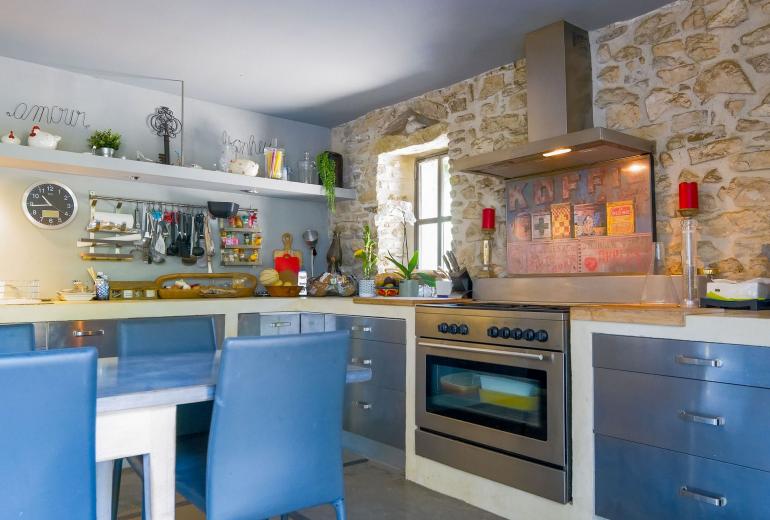 Pro001 - House in Goudargues, Provence