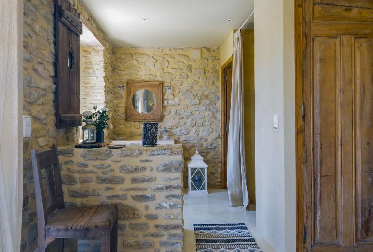 Pro001 - House in Goudargues, Provence