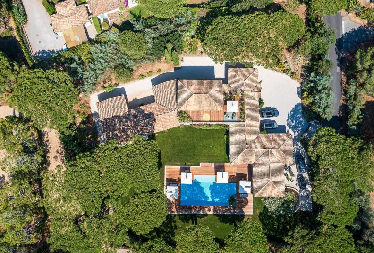 Azu021 - provencal Villa in St Tropez, French Riviera