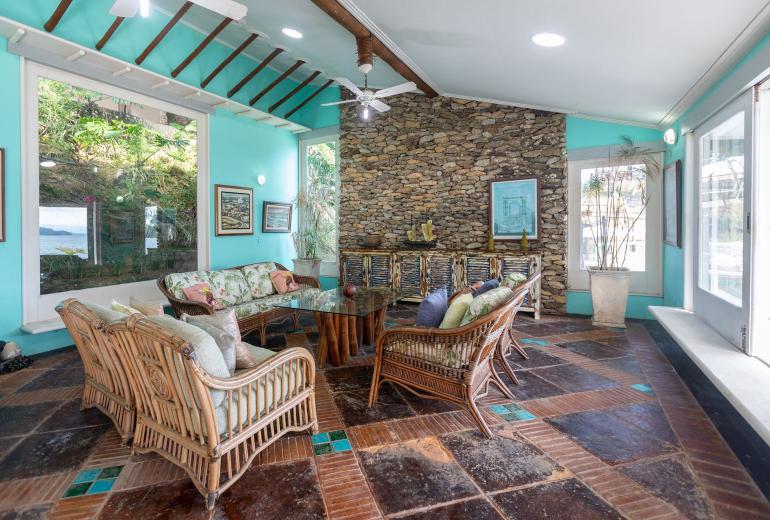 Ang004 - Espléndida isla con 9 suites en Angra