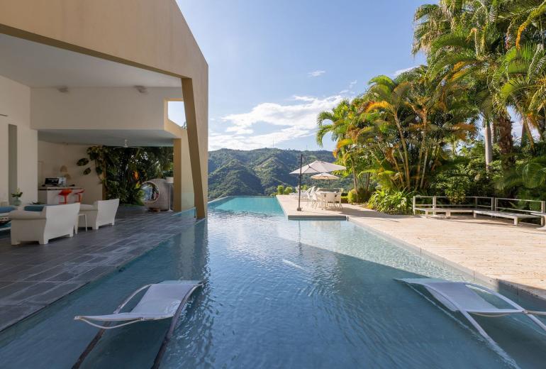 Anp024 - Hermosa casa con piscina y vista a la montaña