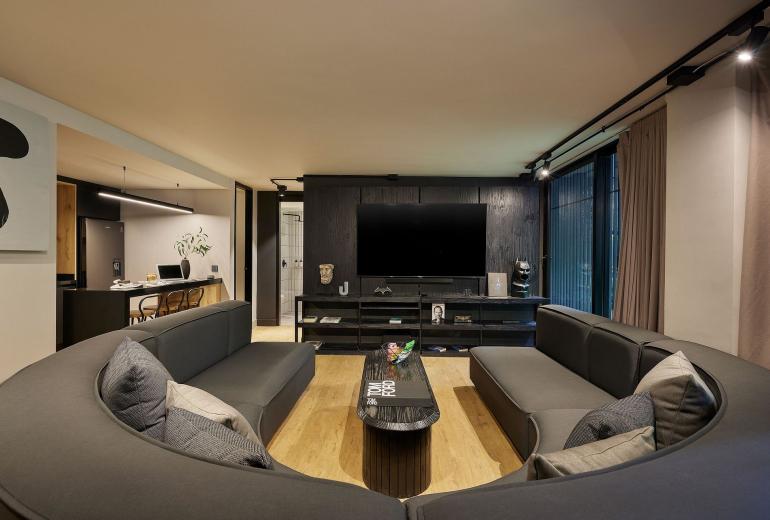 Med085 - Modern two bedroom apartment in Parque Lleras