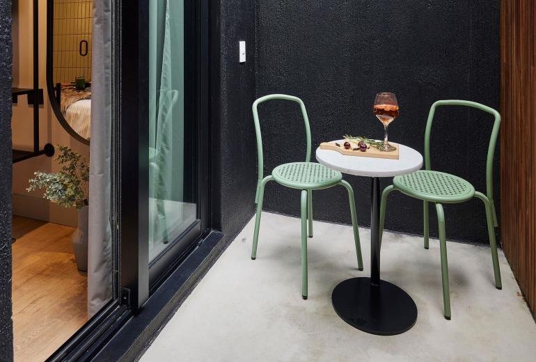 Med085 - Modern two bedroom apartment in Parque Lleras