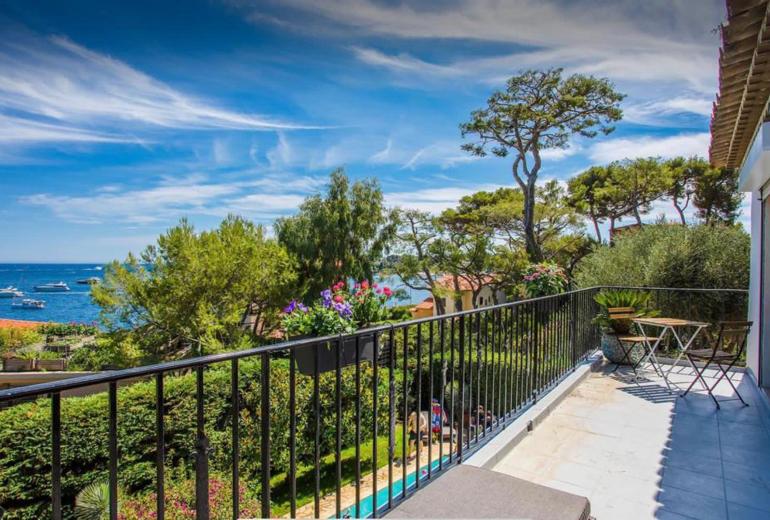 Azu037 - Beautiful Villa with sea view, Cap d'Antibes