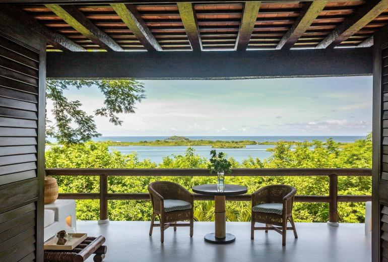 Car082 - Oceanfront villa with pools in Barú