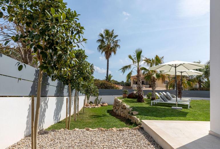 Mal012 - Villa in an exclusive area, Mallorca