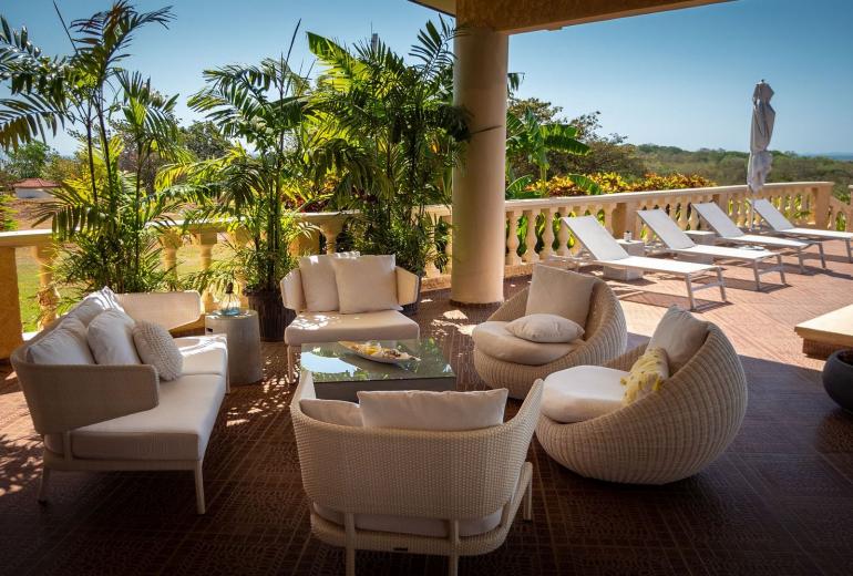 Pan009 - Luxurious villa surrounded by nature near Playa Hermosa