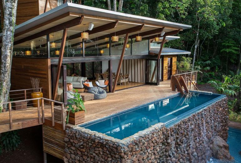 Pan012 - Linda casa localizada em Isla Palenque, Panama