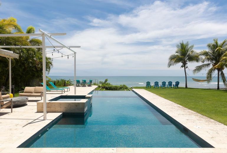 Pan032 - Villa de luxe en bord de mer avec piscine au Panama