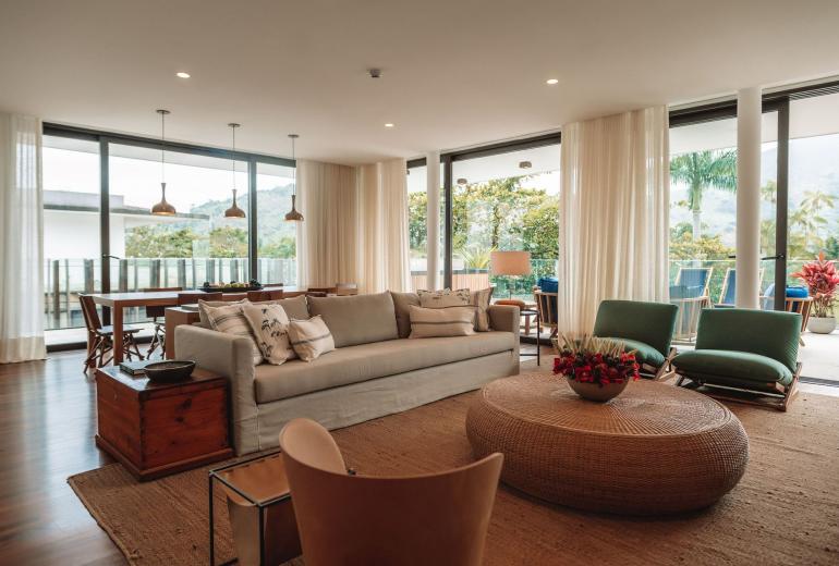 Ang052 - Penthouse luxueux dans un hôtel d'Angra