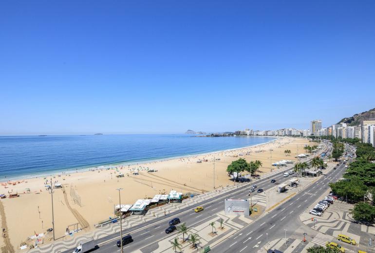 Rio130 - Remarkable 3 bedroom apartment in Copacabana