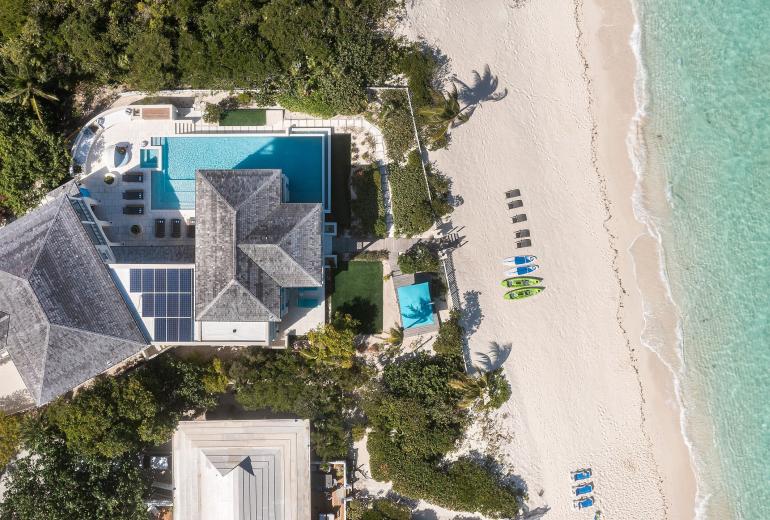 Tci001 – Elegant beachfront villa in Turtle Cove