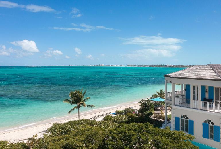 Tci001 – Elegant beachfront villa in Turtle Cove