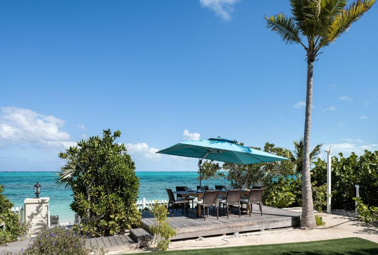 Tci001 – Elegant beachfront villa in Turtle Cove