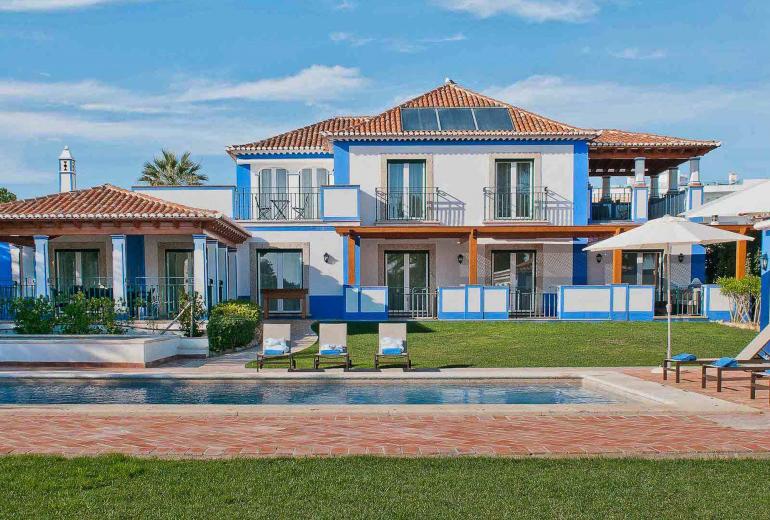 Alg007 - Charmosa casa no Algarve