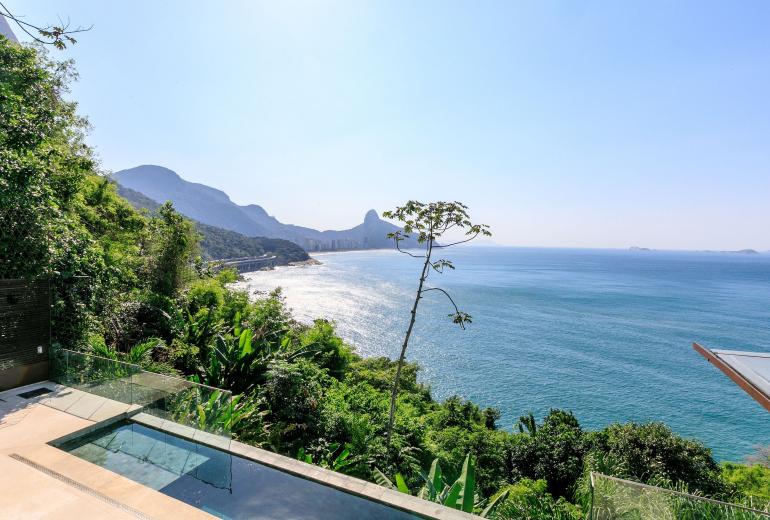 Rio501 - Lujosa mansión con vista al mar en Joá