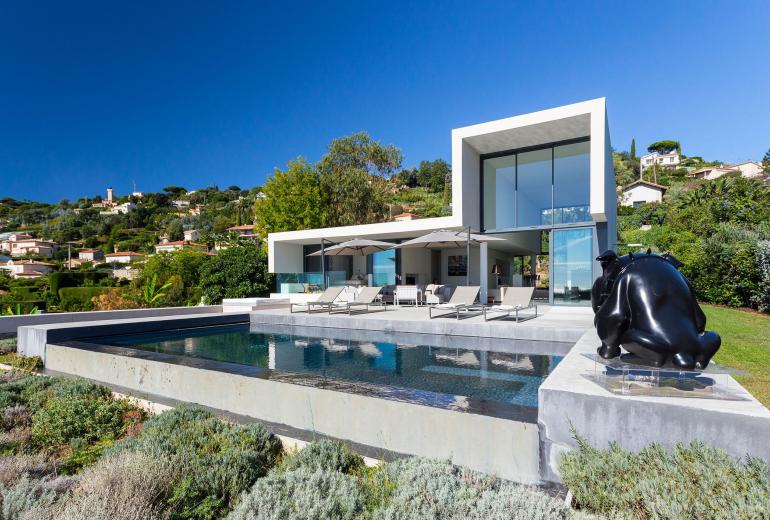 Azu039 - Villa à beira-mar no Golfo de Juan, Cannes