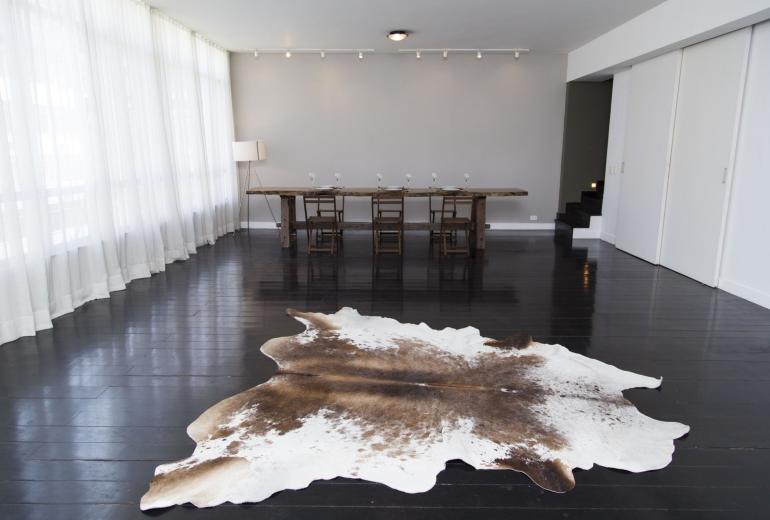 Rio260 - Charming four-bedroom penthouse in Copacabana