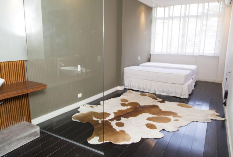 Rio260 - Charming four-bedroom penthouse in Copacabana