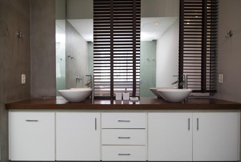 Rio260 - Charming four-bedroom penthouse in Copacabana