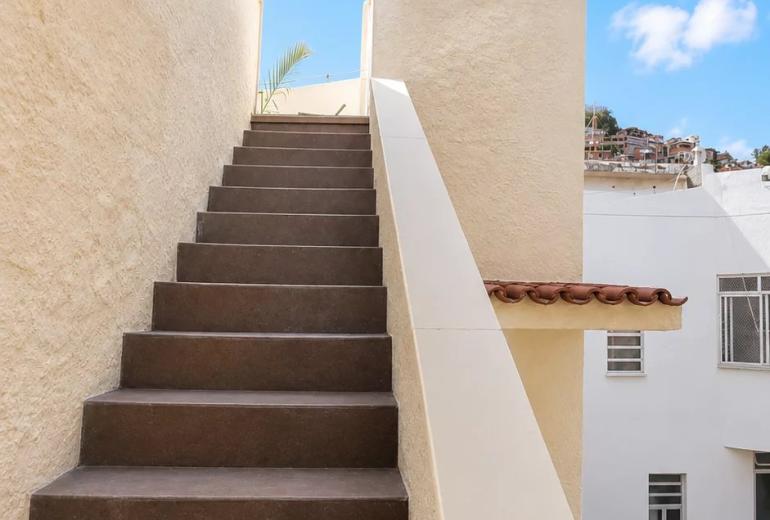 Rio260 - Charming four-bedroom penthouse in Copacabana