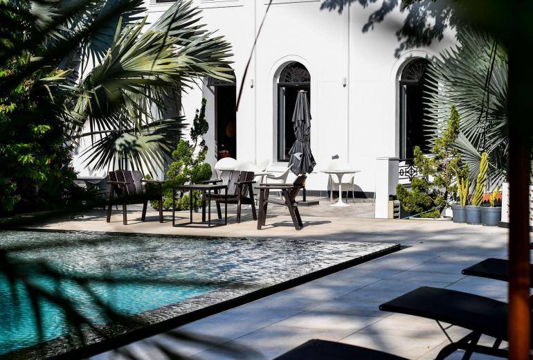 Rio085 - Belle et idyllique villa du 20ème siècle à Santa Teresa