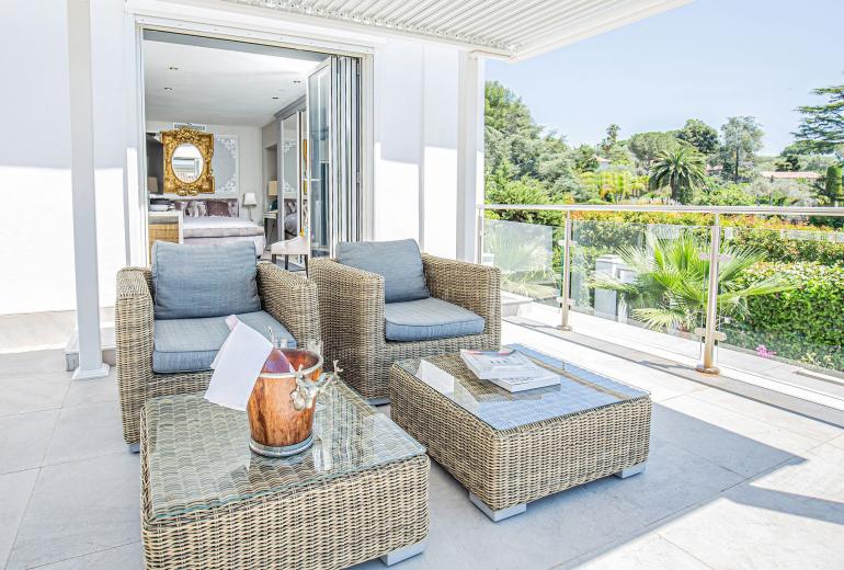 Azu050 - Belle villa avec vue mer au Cap d'Antibes