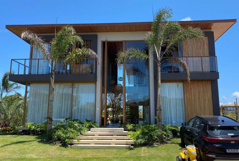 Bah420 - Linda casa em luxuoso condomínio na Praia do Forte