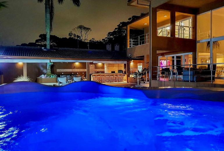 Gua004 - Mansion with stunning views at the top of Guarujá