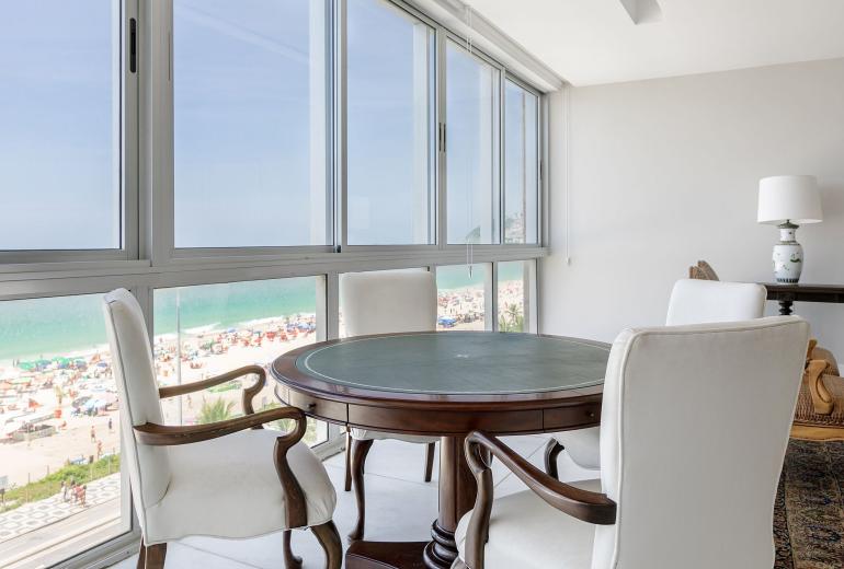Rio257 - Duplex penthouse with sea view in Ipanema