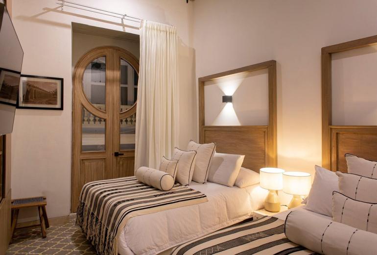 Car020 - Luxurious 13-bedroom villa in Cartagena