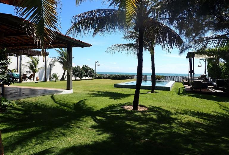 Cea064 - Sea front villa with pool in Guajiru